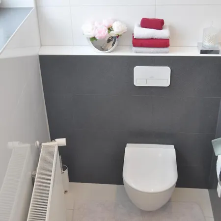 Executive Etage Mit Fernblick, Kamin Und Garten 公寓 *