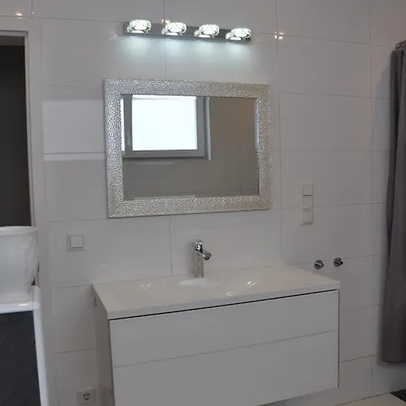 Executive Etage Mit Fernblick, Kamin Und Garten Marburg