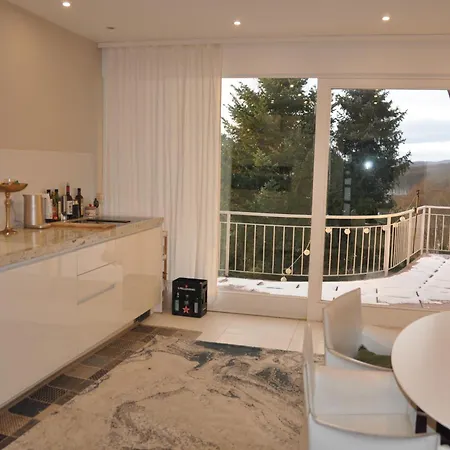 公寓 Executive Etage Mit Fernblick, Kamin Und Garten